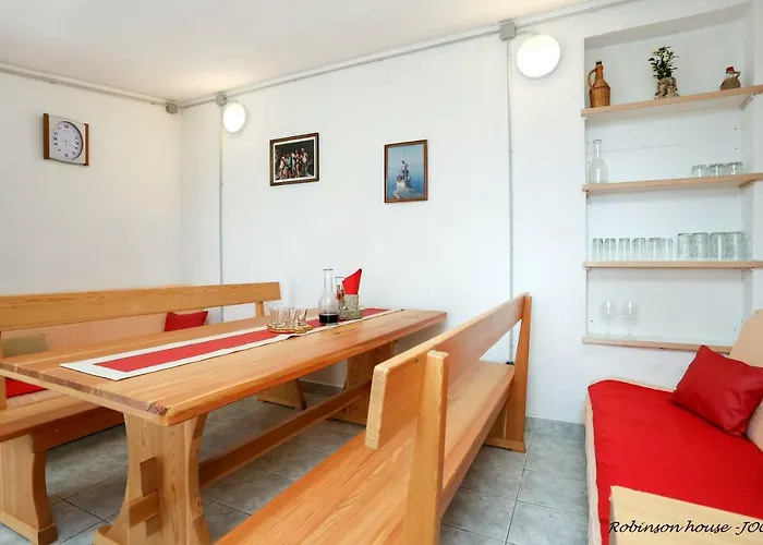 Robinson House Jogo Guest house *